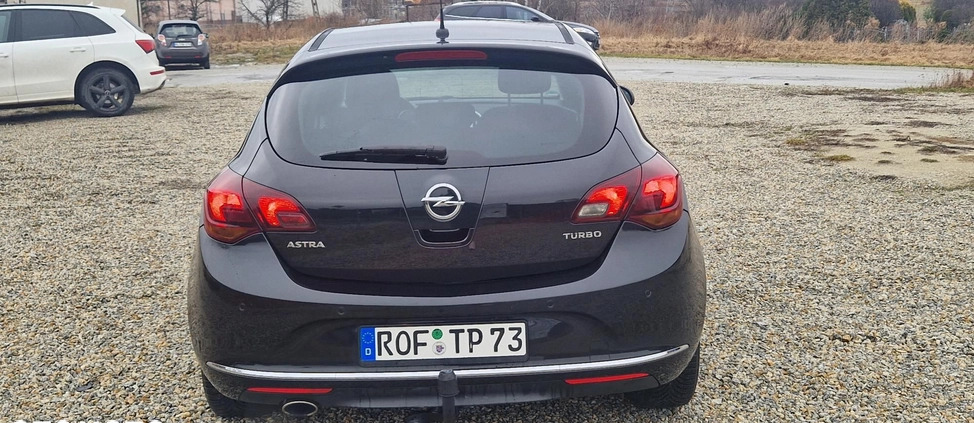 Opel Astra cena 35800 przebieg: 150000, rok produkcji 2013 z Sobótka małe 466